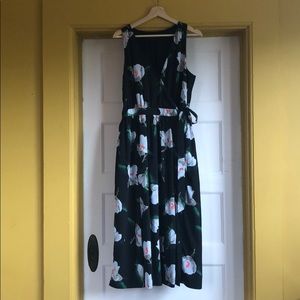 Banana Republic wrap-like fit-and-flare dress